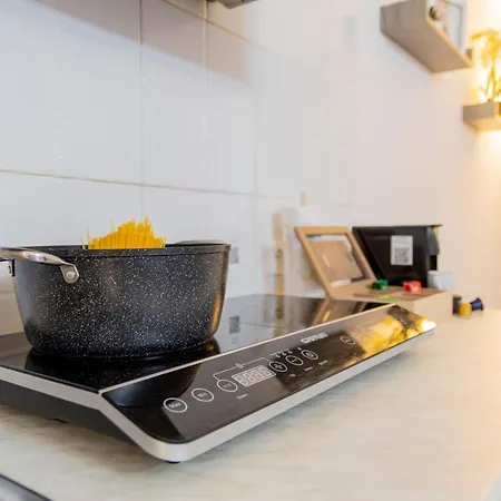 Le Mura Station Modern House - Parcheggio & Wi-fi Gratis * フェラーラ
