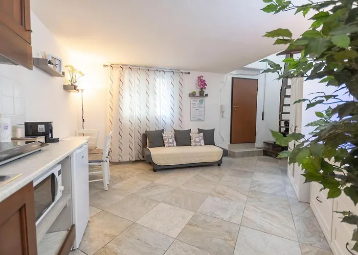 Le Mura Station Modern House - Parcheggio & Wi-fi Gratis Ferrara